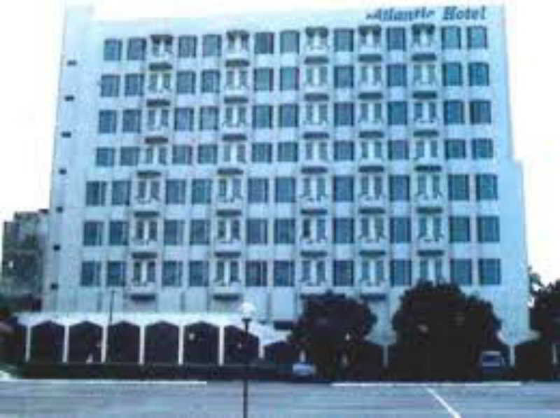 Super Oyo Townhouse 1 Hotel Salemba Jakarta Exterior photo